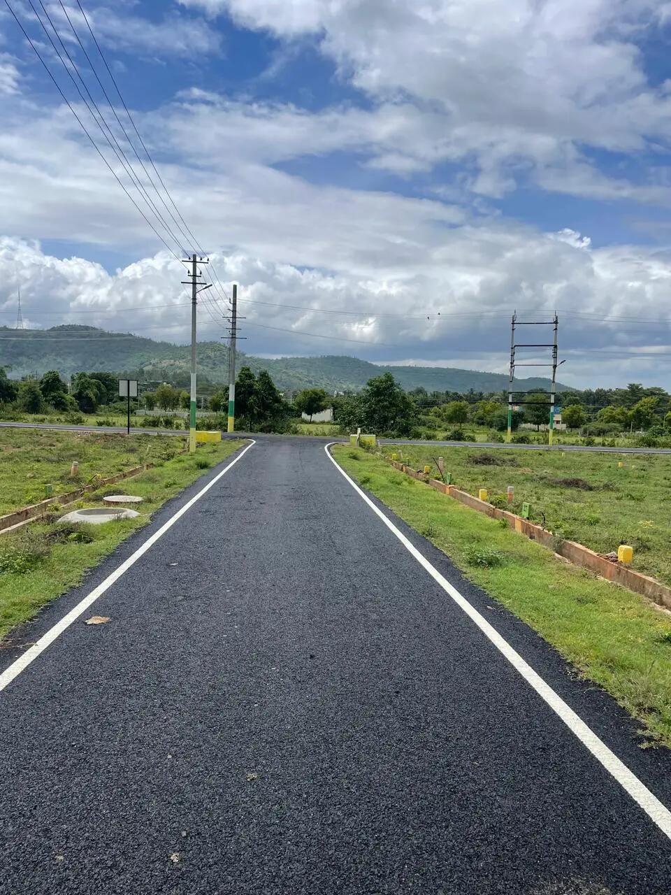 Heritage City Corner Plots & Mountain Views