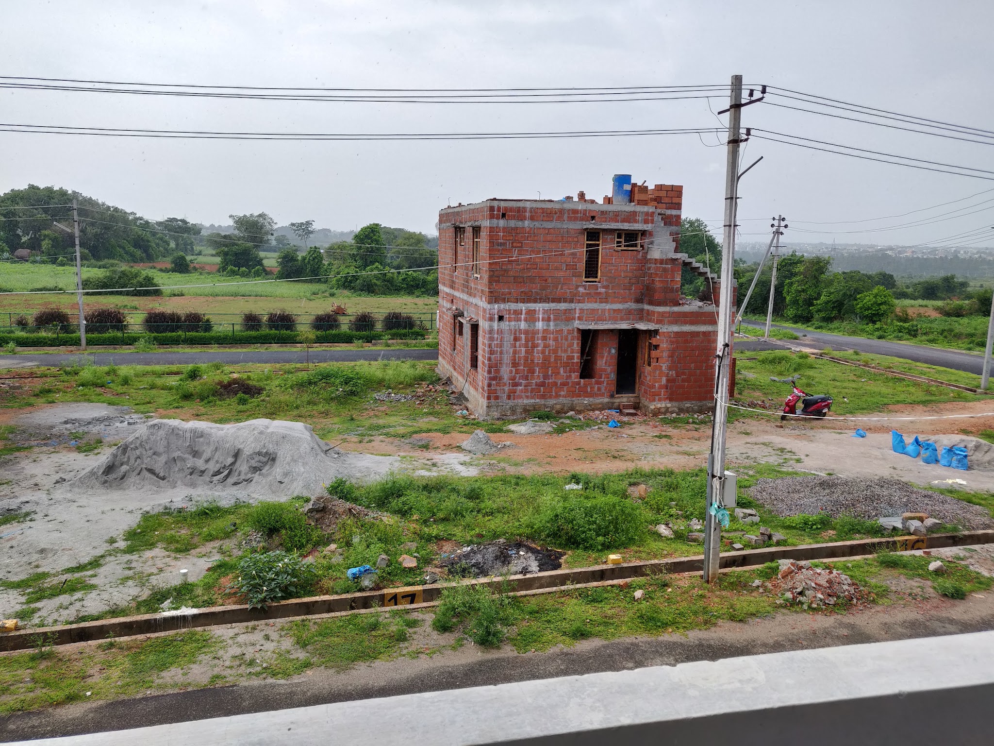 G9 Nairuthya Individual Compound